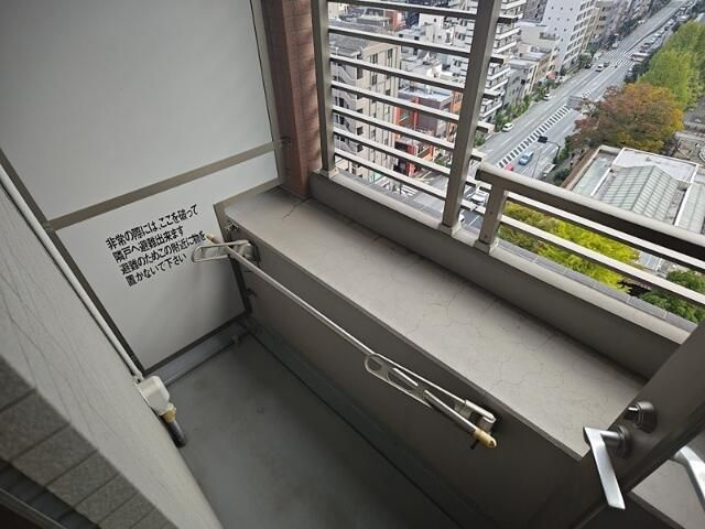 ドゥーエ両国のバルコニー