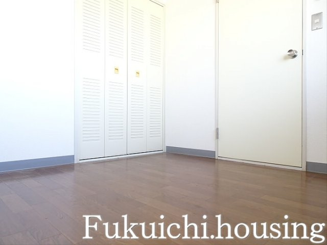 東松原フラッツの寝室