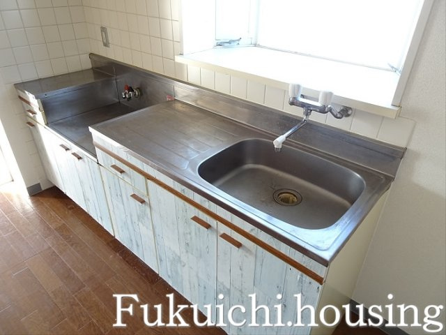 東松原フラッツのキッチン