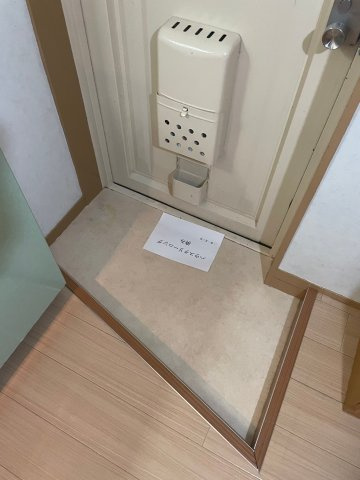 メゾン福島の玄関