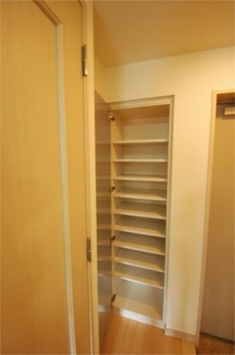 中央区日本橋馬喰町２丁目の賃貸マンションの収納