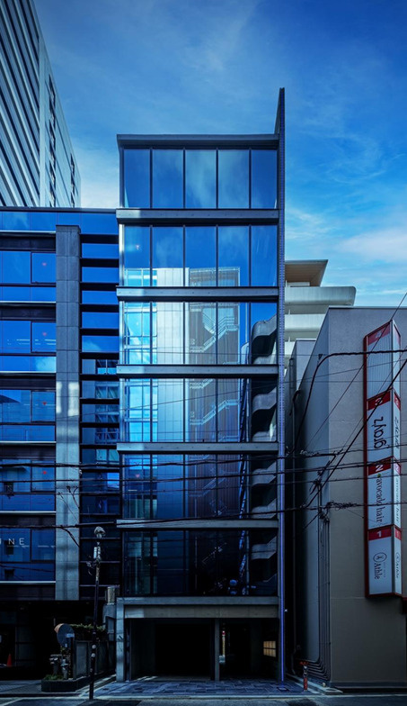 大阪市中央区西心斎橋１丁目の店舗一部