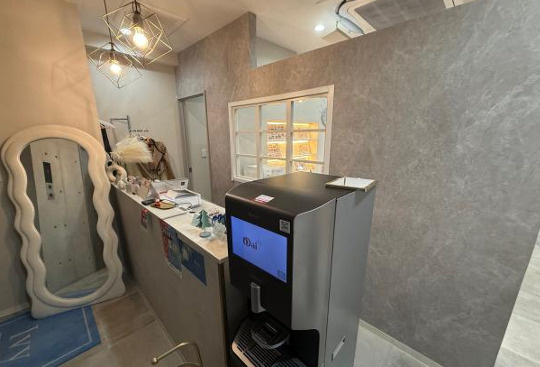 大阪市中央区西心斎橋１丁目の店舗一部の内装