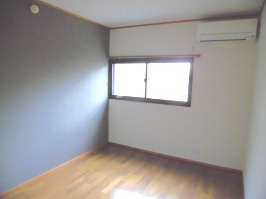 メイプルハイツBの洋室