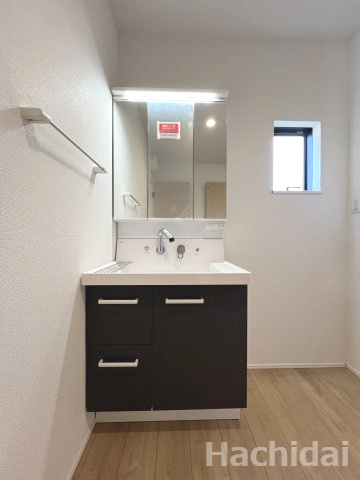 碧南市宮町6丁目第1期　新築一戸建　＜1号棟＞の独立洗面台