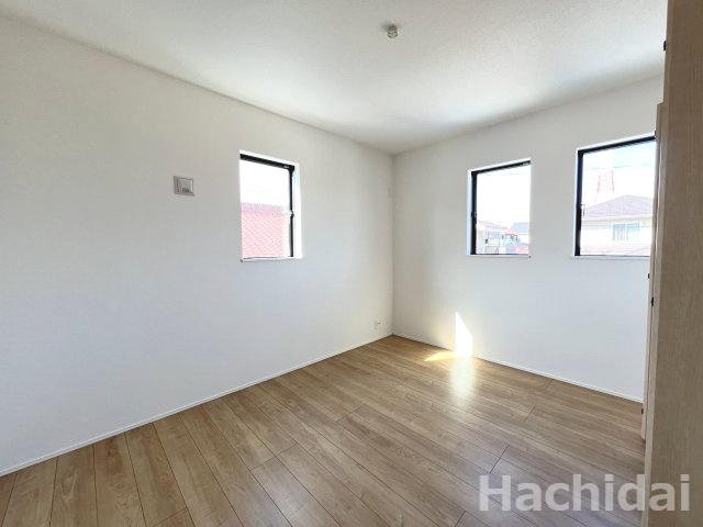 碧南市宮町6丁目第1期　新築一戸建　＜1号棟＞の洋室