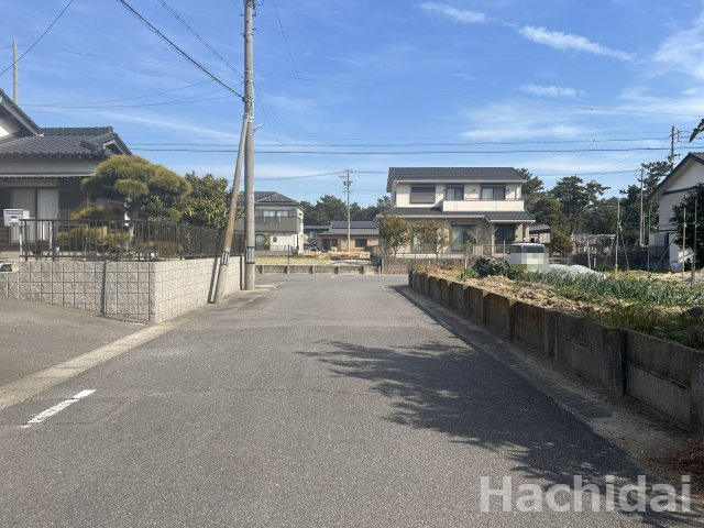 碧南市宮町6丁目第1期　新築一戸建　＜1号棟＞の前面道路含む現地写真