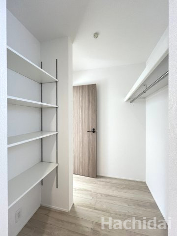 碧南市宮町6丁目第1期　新築一戸建　＜2号棟＞の収納|ファミリークローク