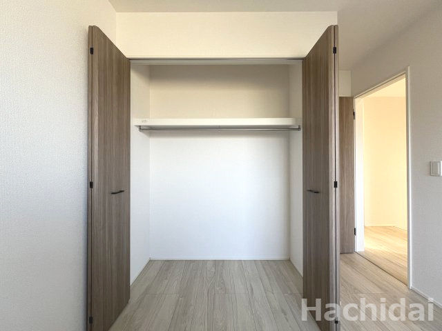 碧南市宮町6丁目第1期　新築一戸建　＜2号棟＞の収納|北側5.0帖洋室クローゼット