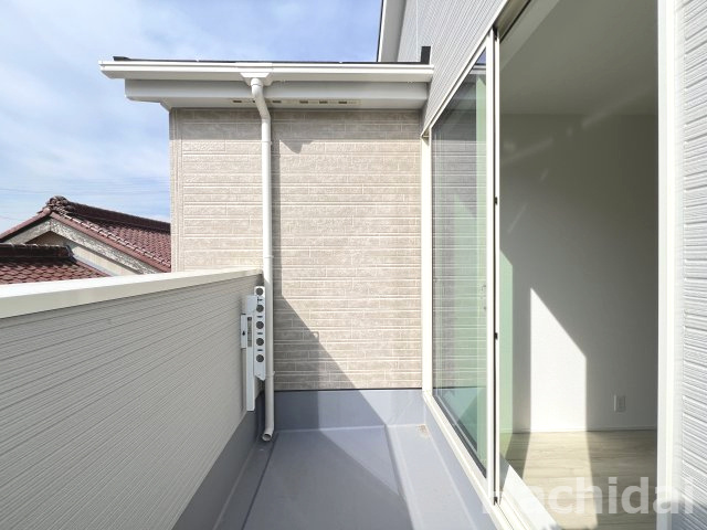 碧南市宮町6丁目第1期　新築一戸建　＜2号棟＞のバルコニー