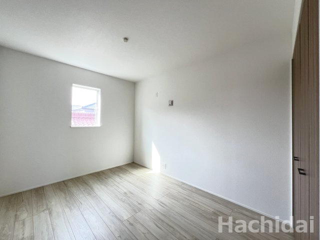 碧南市宮町6丁目第1期　新築一戸建　＜2号棟＞の洋室|6.2帖洋室
