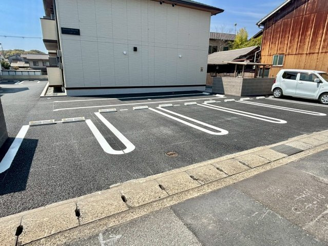 グランフェリーチェの駐車場