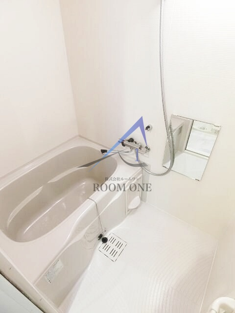 ディアレイシャス日暮里ＥＡＳＴの浴室|お風呂です。