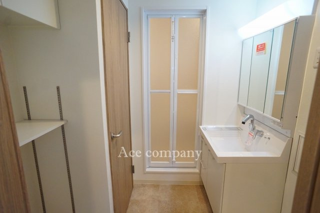 【独立洗面台】 | エクセラート平野A棟 | 洗面台新調です☆
