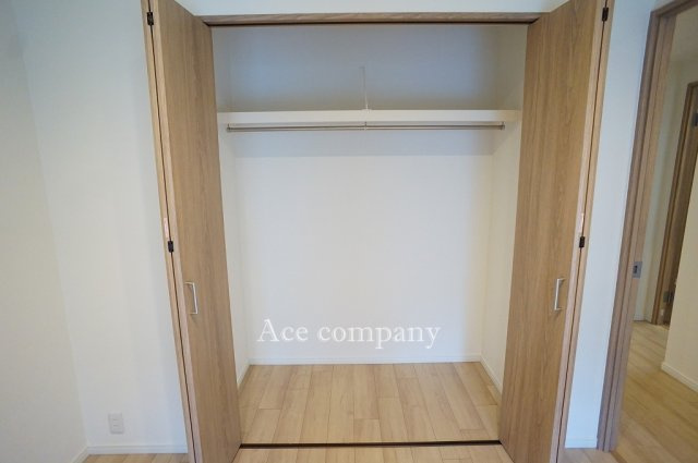 【収納】 | エクセラート平野A棟 | 【中央：洋室4.5帖】のクローゼットです♪