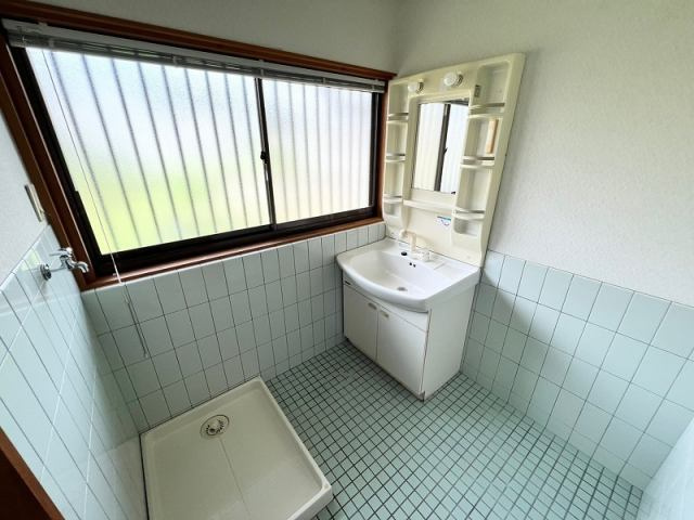 吾川郡いの町枝川中古住宅の独立洗面台