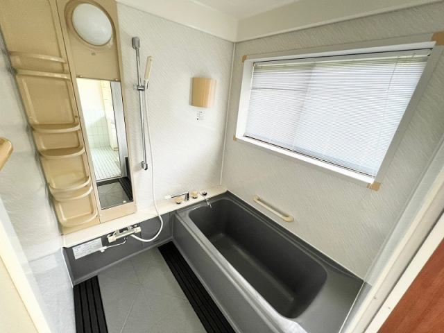 吾川郡いの町枝川中古住宅の浴室