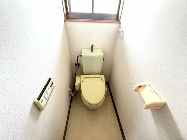 吾川郡いの町枝川中古住宅のトイレ