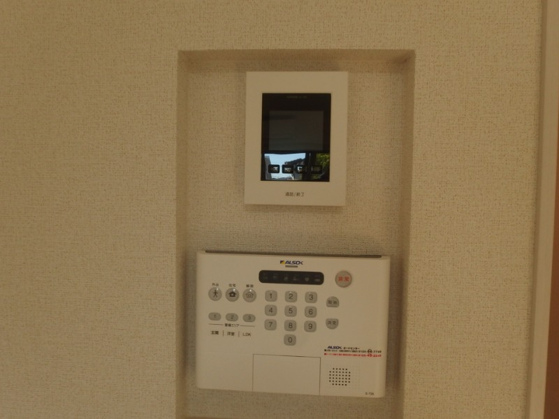 フェリシティ中園のセキュリティ