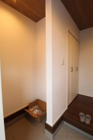 城北町　新築戸建の収納|シューズインクローク