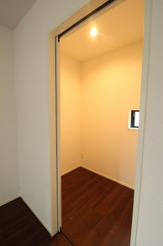 城北町　新築戸建のその他|書斎　1.5帖　（2F  南西の部屋　7.8帖）