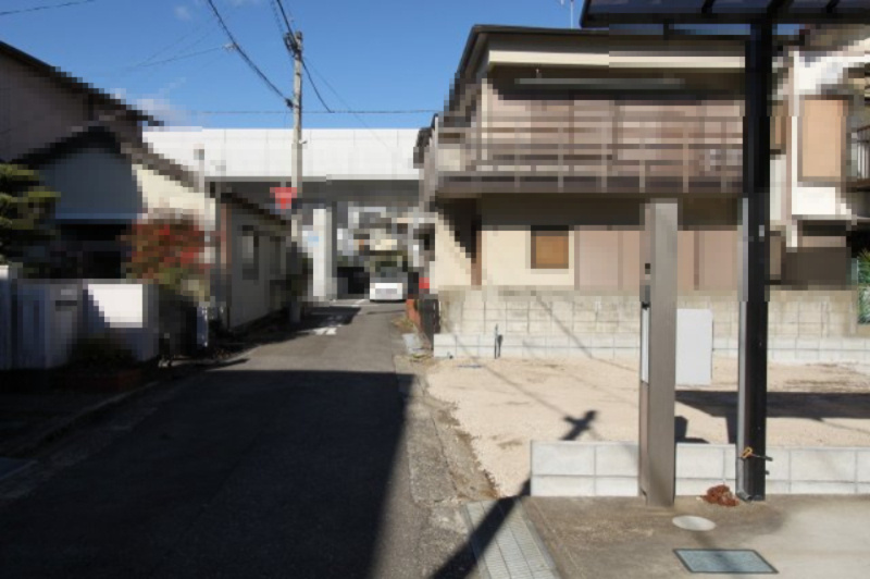 城北町　新築戸建の前面道路含む現地写真|前面道路　西側　幅4.0ｍ　公道　接面7.7ｍ