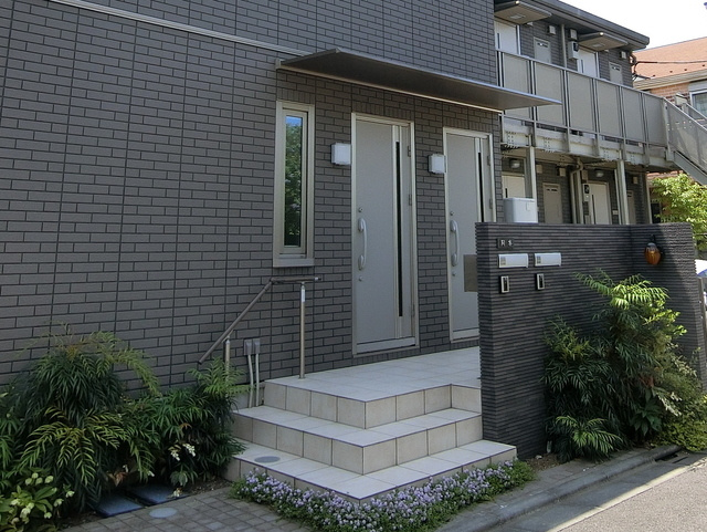 ヴェルドミールのエントランス|★エントランスアプローチです★