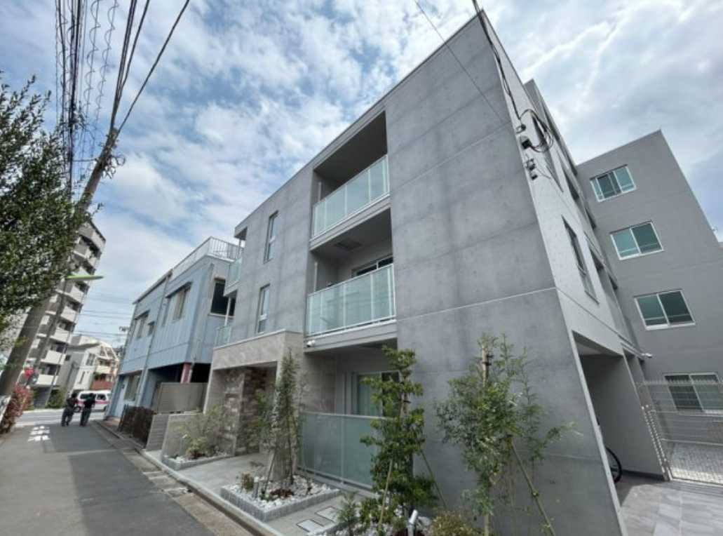 ヴェルデ三軒茶屋　築浅　ネット無料　ファミリー向けの外観