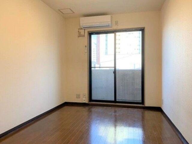 デリスの居間・リビング