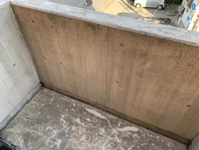 デリスのバルコニー