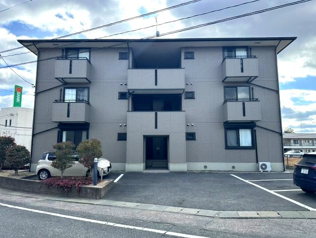 ハイカムールＳＴ