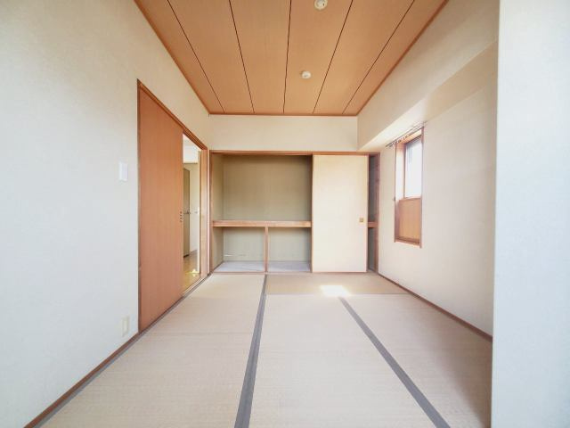 桟橋通　中古マンション(アプリア桟橋４階）の和室|和室があると、家にあたたかい雰囲気が生まれます