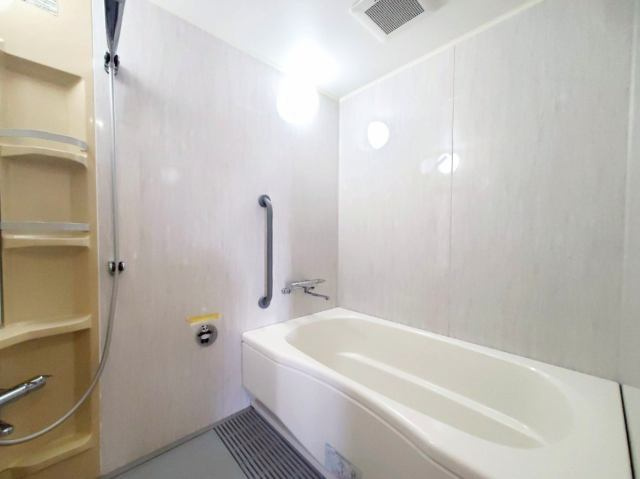 桟橋通　中古マンション(アプリア桟橋４階）の浴室|きれいなお風呂です