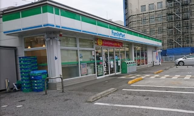 高知市堺町　中古一戸建ての周辺|ファミリーマート高知南はりまや町店　230ｍ