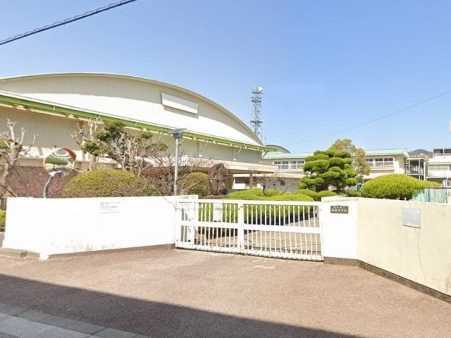 高知市堺町　中古一戸建てのその他|高知市立城東中学校　2100ｍ