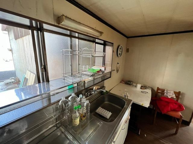 高知市玉水町　中古一戸建てのキッチン|使いやすいキッチンです