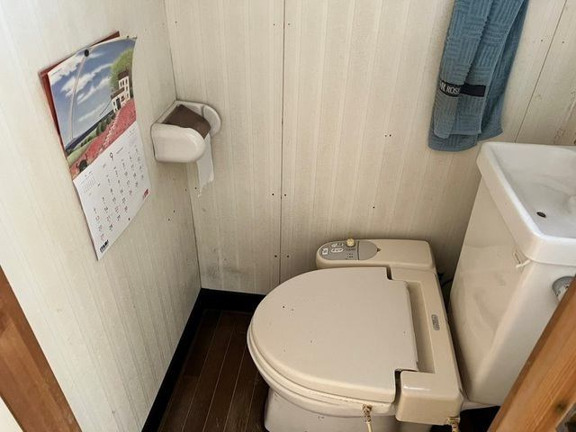 高知市玉水町　中古一戸建てのトイレ|コンパクトで使いやすいトイレです