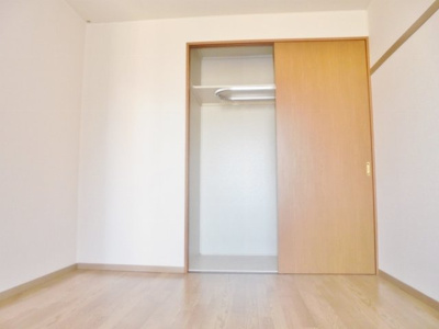 【寝室】 | グランドール草戸Ⅱ | 洋室6帖
