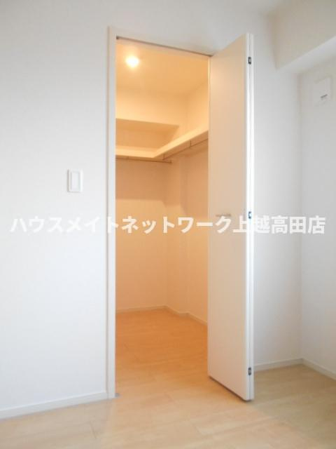 プランドール　Ｂの収納|ウォークインクローゼット