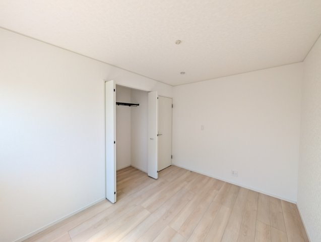 【洋室】 | クレイドルガーデン高崎市金古町第16ー④