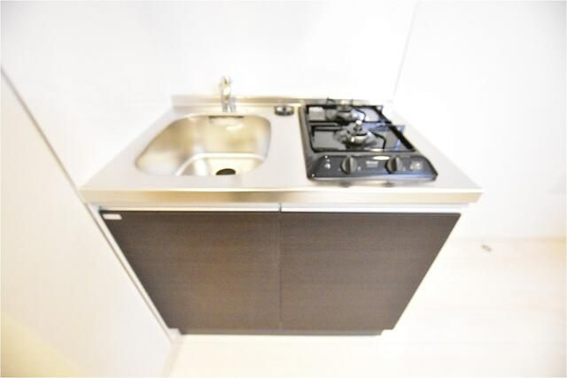 ＢＡＲＮＥＹＳ　　ＴＡＢＡＴＡ（バーニーズ田端）のキッチン