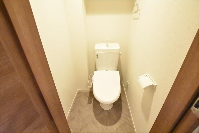 ＢＡＲＮＥＹＳ　　ＴＡＢＡＴＡ（バーニーズ田端）のトイレ