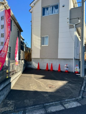 所沢市松郷中古戸建の駐車場|駐車スペース♪