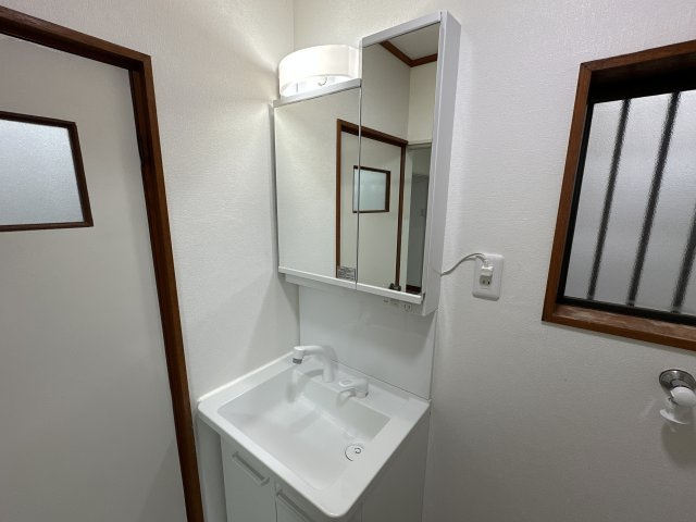 明石市朝霧南町４丁目戸建の独立洗面台