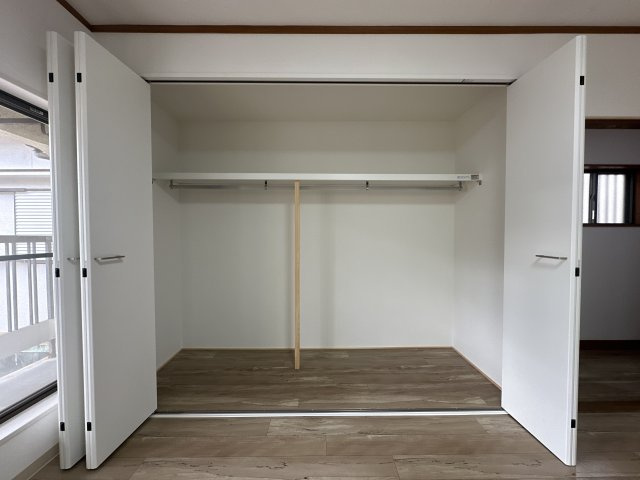 明石市朝霧南町４丁目戸建の収納