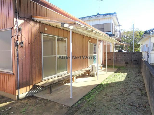 中田荘の庭|広々縁側！