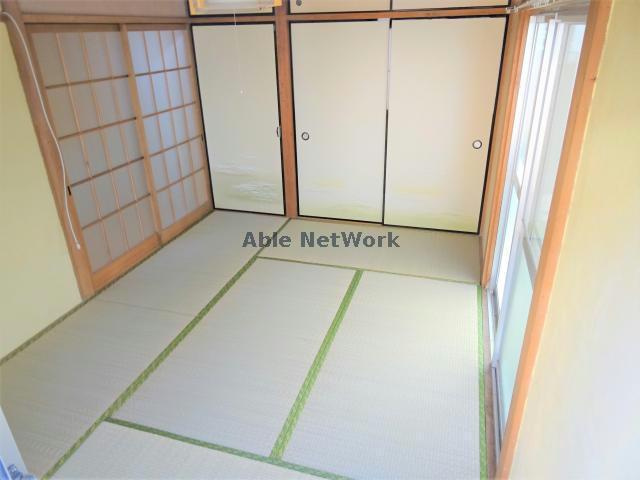中田荘の和室|2面採光で日当りばっちりです！