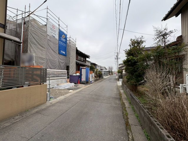 ブルーミングガーデン　江南市赤童子町白山　全1区画分譲の前面道路含む現地写真|「現地（2026年1月5日）撮影」　
■前面道路　
■ヤマダ不動産　株式会社リライフ