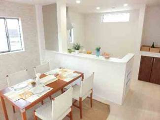 【内観：施工例】 | 伊奈町中央４丁目　新築分譲住宅