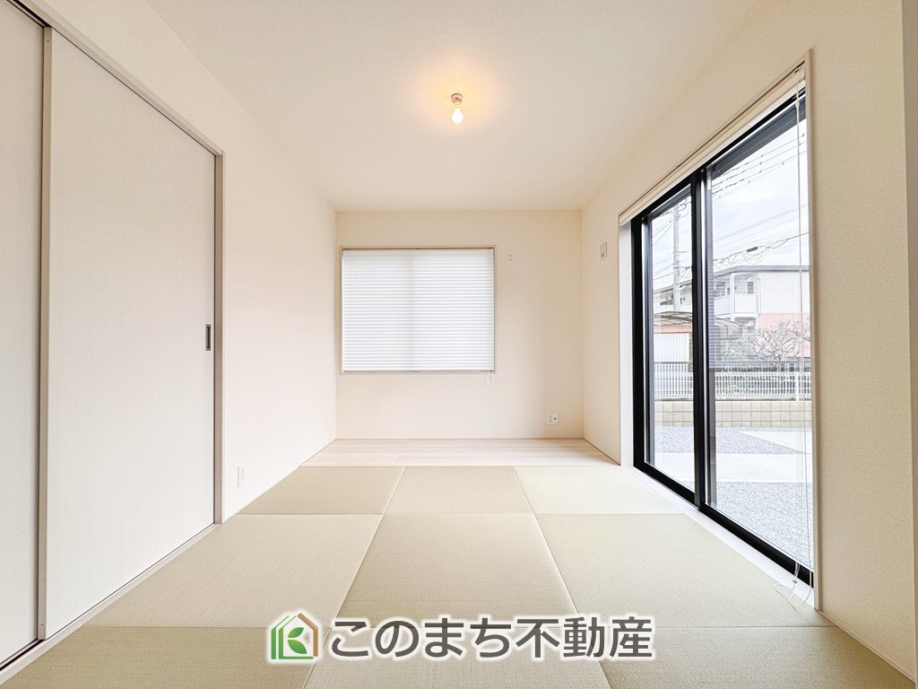 LiveleGarden.S宇都宮市鶴田町第23の和室|お子様のお昼寝にも便利な和室です。大きな窓から暖かな日差しが差し込みます♪